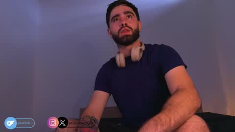 zack_sullivan22 online show from 10-03-25, 07:33