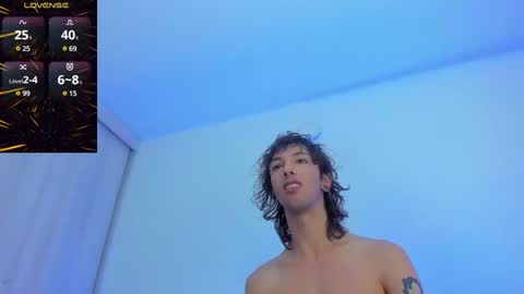 Snapshot of zackcum_ chatting on 02-08-25, 06:33 for you Zack online show from 02-08-25, 06:33