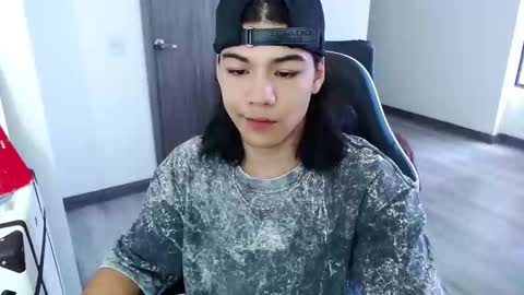 Snapshot of zackss_player chatting on 10-16-25, 07:59 zackss_player online show from 10-16-25, 07:59