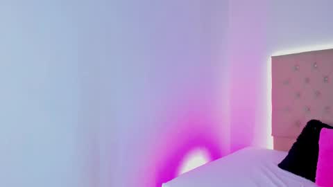 Snapshot of zafiro__brown chatting on 09-09-25, 11:32 Zafiro Brown online show from 09-09-25, 11:32