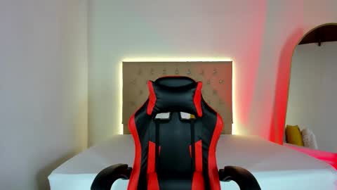 Snapshot of zafiro__brown chatting on 10-05-25, 11:19 Zafiro Brown online show from 10-05-25, 11:19