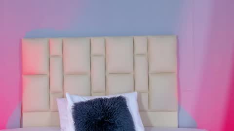 Snapshot of zafiro__brown chatting on 12-14-25, 09:36 Zafiro Brown online show from 12-14-25, 09:36