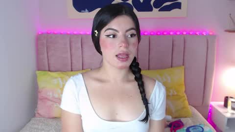  Zafiro   online show from 04-30-26, 03:57