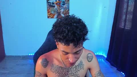 Snapshot of zafirocum chatting on 05-21-26, 01:29 BiG Zafiro online show from 05-21-26, 01:29