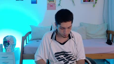 Snapshot of zahir_raw chatting on 04-26-26, 08:17 Zahir Raw online show from 04-26-26, 08:17