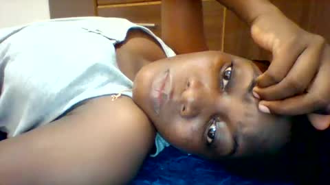 Snapshot of zainxxxx chatting on 04-09-26, 09:15 zainxxxx online show from 04-09-26, 09:15