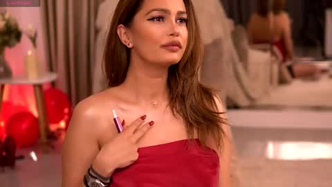 Zaira online show from 04-14-26, 04:18