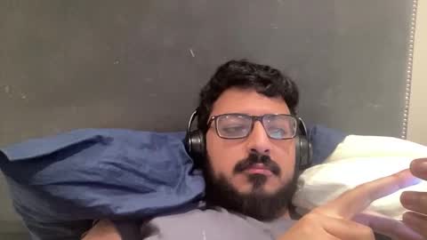 Snapshot of zakariyarashid545 chatting on 09-25-25, 09:51 Zak27 online show from 09-25-25, 09:51