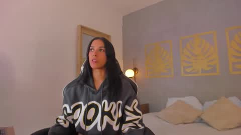 Snapshot of zakia555 chatting on 02-19-26, 02:07 Z A K I A online show from 02-19-26, 02:07