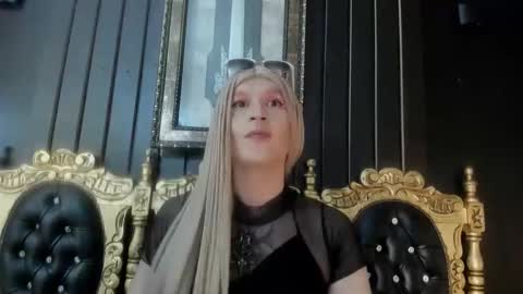 Megan online show from 04-09-26, 05:07