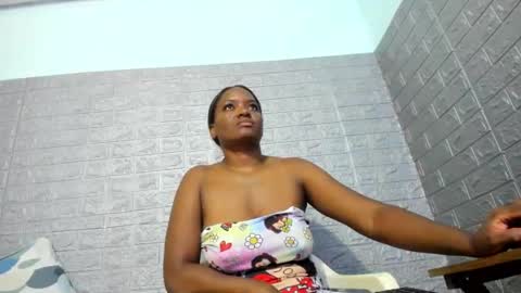 Snapshot of zamara__ chatting on 11-23-25, 01:49 Zamara online show from 11-23-25, 01:49