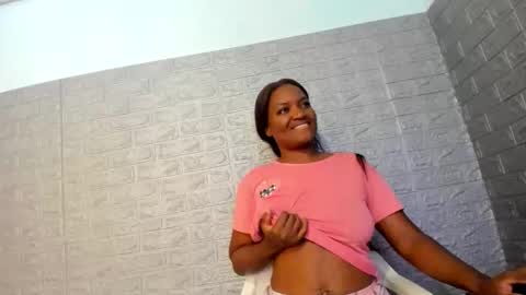 Snapshot of zamara__ chatting on 11-27-25, 02:41 Zamara online show from 11-27-25, 02:41