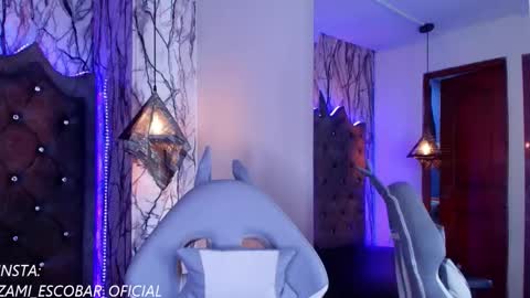 Snapshot of zami_escobar_of chatting on 02-22-26, 09:35 online show from 02-22-26, 09:35