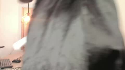 ZAMIRA online show from 04-02-26, 01:31