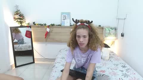 Snapshot of zammu_1992_ chatting on 12-05-24, 11:40 Zamu online show from 12-05-24, 11:40