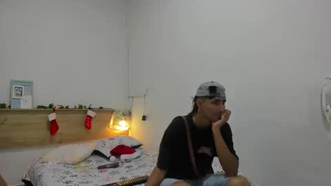 Snapshot of zammu_1992_ chatting on 12-10-24, 07:54 Zamu online show from 12-10-24, 07:54