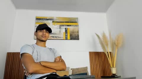 Snapshot of zander_2120 chatting on 09-17-25, 01:02 Zander online show from 09-17-25, 01:02