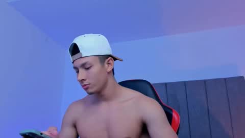 Zander online show from 03-23-26, 01:31