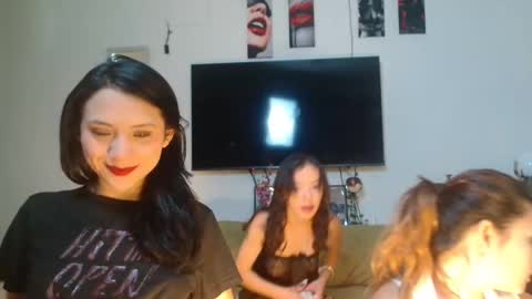 Snapshot of zandra6ghal chatting on 11-06-25, 06:53 zandra6ghal online show from 11-06-25, 06:53