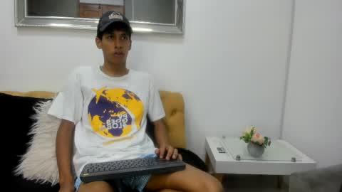 Snapshot of zane_belville chatting on 06-05-26, 11:27 Zane Belville online show from 06-05-26, 11:27