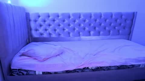 zanxley_ online show from 01-26-25, 01:31