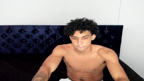 zanxley_ online show from 02-05-25, 07:31