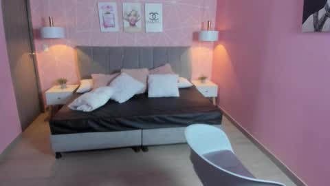 Snapshot of zara__sweet chatting on 01-14-26, 12:33 Zara Sweet online show from 01-14-26, 12:33