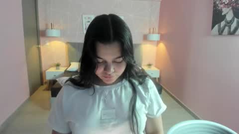 Snapshot of zara__sweet chatting on 01-15-26, 12:21 Zara Sweet online show from 01-15-26, 12:21