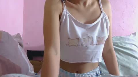 Snapshot of zara_play chatting on 02-19-25, 12:25 Zara3 online show from 02-19-25, 12:25