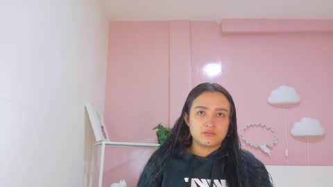 Snapshot of zaracole__ chatting on 04-30-26, 09:26 Z A R A online show from 04-30-26, 09:26