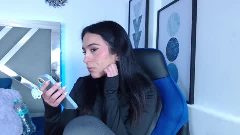 zaradames_ online show from 01-11-25, 04:27