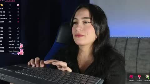 Snapshot of zaradames_ chatting on 05-26-26, 02:29 zaradames_ online show from 05-26-26, 02:29