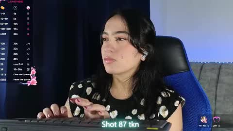 Snapshot of zaradames_ chatting on 06-27-26, 05:01 zaradames_ online show from 06-27-26, 05:01