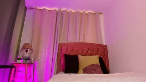 Snapshot of zaradulce chatting on 10-10-25, 12:04 Zara . online show from 10-10-25, 12:04