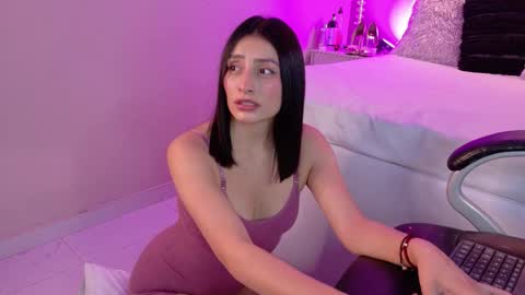 Snapshot of zaragold1 chatting on 10-09-25, 11:25 Zara Gold online show from 10-09-25, 11:25