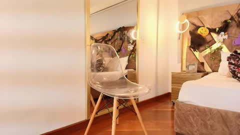 Zarah Andrews online show from 10-16-25, 12:06