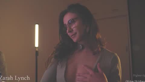 Snapshot of zarahlynch chatting on 02-11-26, 01:54 Miss Lynch Next show 2911 online show from 02-11-26, 01:54