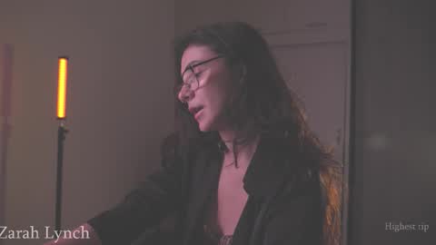 Snapshot of zarahlynch chatting on 03-12-26, 12:17 Miss Lynch Next show 2911 online show from 03-12-26, 12:17