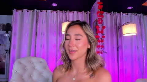 Snapshot of zarajener chatting on 05-15-26, 11:01 online show from 05-15-26, 11:01