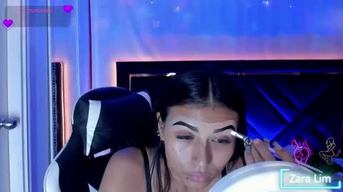 Zara Lim  online show from 11-30-25, 09:41