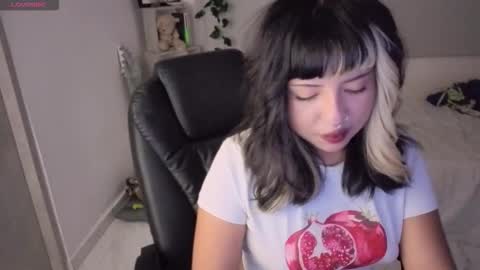 Snapshot of zaramuley chatting on 10-31-25, 05:52 Zara muley online show from 10-31-25, 05:52