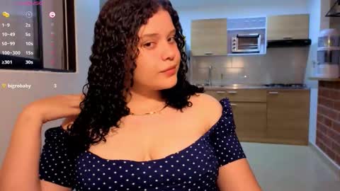 ZARAY CLOVER online show from 10-26-25, 01:55