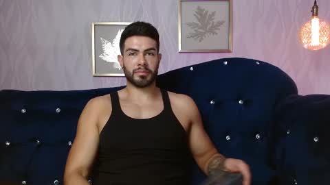 Snapshot of zarekfox chatting on 09-12-25, 07:03 Zarek online show from 09-12-25, 07:03