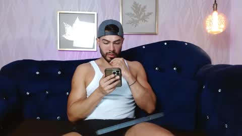 Snapshot of zarekfox chatting on 09-26-25, 12:03 Zarek online show from 09-26-25, 12:03