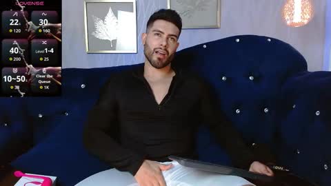 Snapshot of zarekfox chatting on 10-22-25, 07:57 Zarek online show from 10-22-25, 07:57