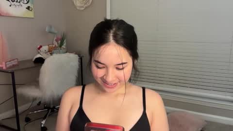 Snapshot of zaria777 chatting on 12-20-25, 01:45 Zaria online show from 12-20-25, 01:45