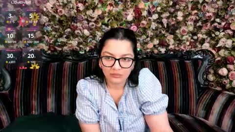 Snapshot of zarifabevi chatting on 11-22-25, 09:03 Zarifa online show from 11-22-25, 09:03