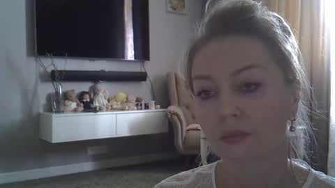Snapshot of zarinaswift chatting on 05-03-26, 07:36 Zarina Swift online show from 05-03-26, 07:36