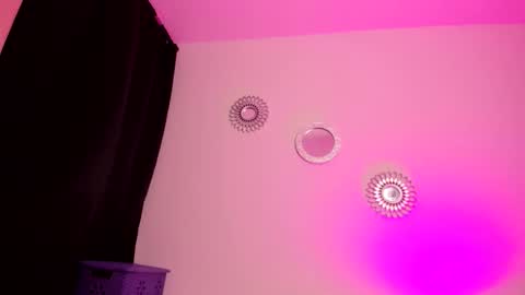 Zaritha Li online show from 10-06-25, 10:23