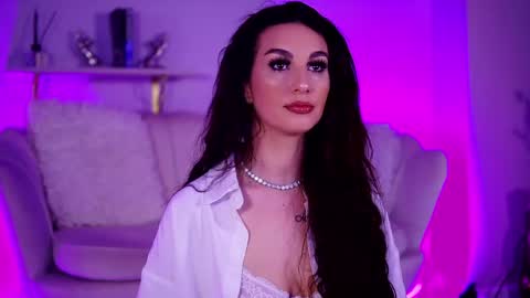 Mira online show from 04-22-26, 03:20